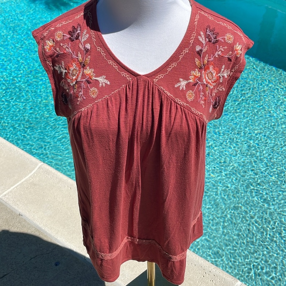 Embroidered Rust Top | Size XS - Picture 4 of 8